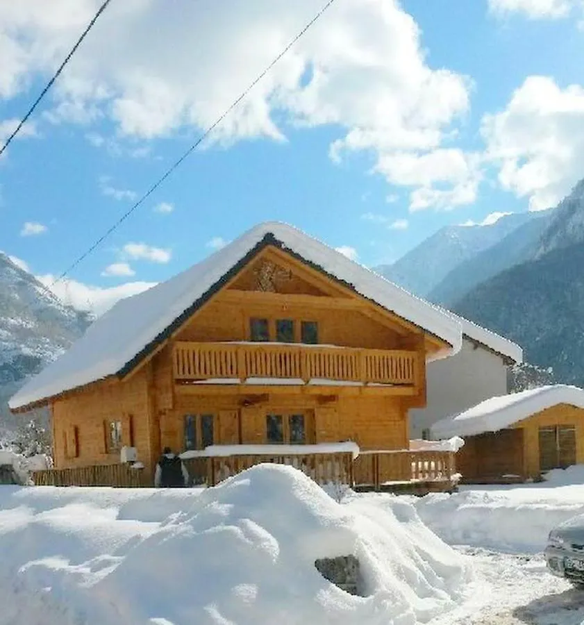 Chalet Chaleureux A Orlu Avec Jacuzzi Et Vue Sur La Montagne