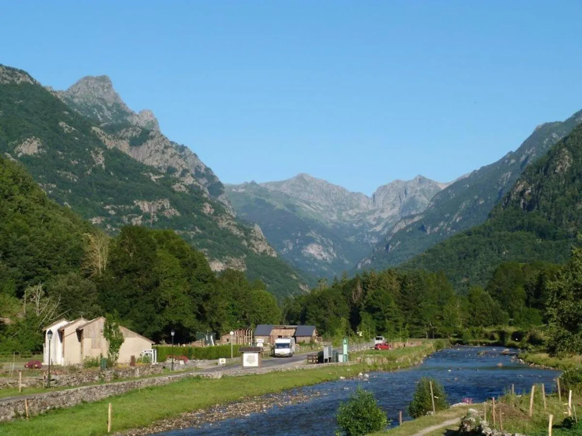 Chalet Chaleureux A Orlu Avec Jacuzzi Et Vue Sur La Montagne